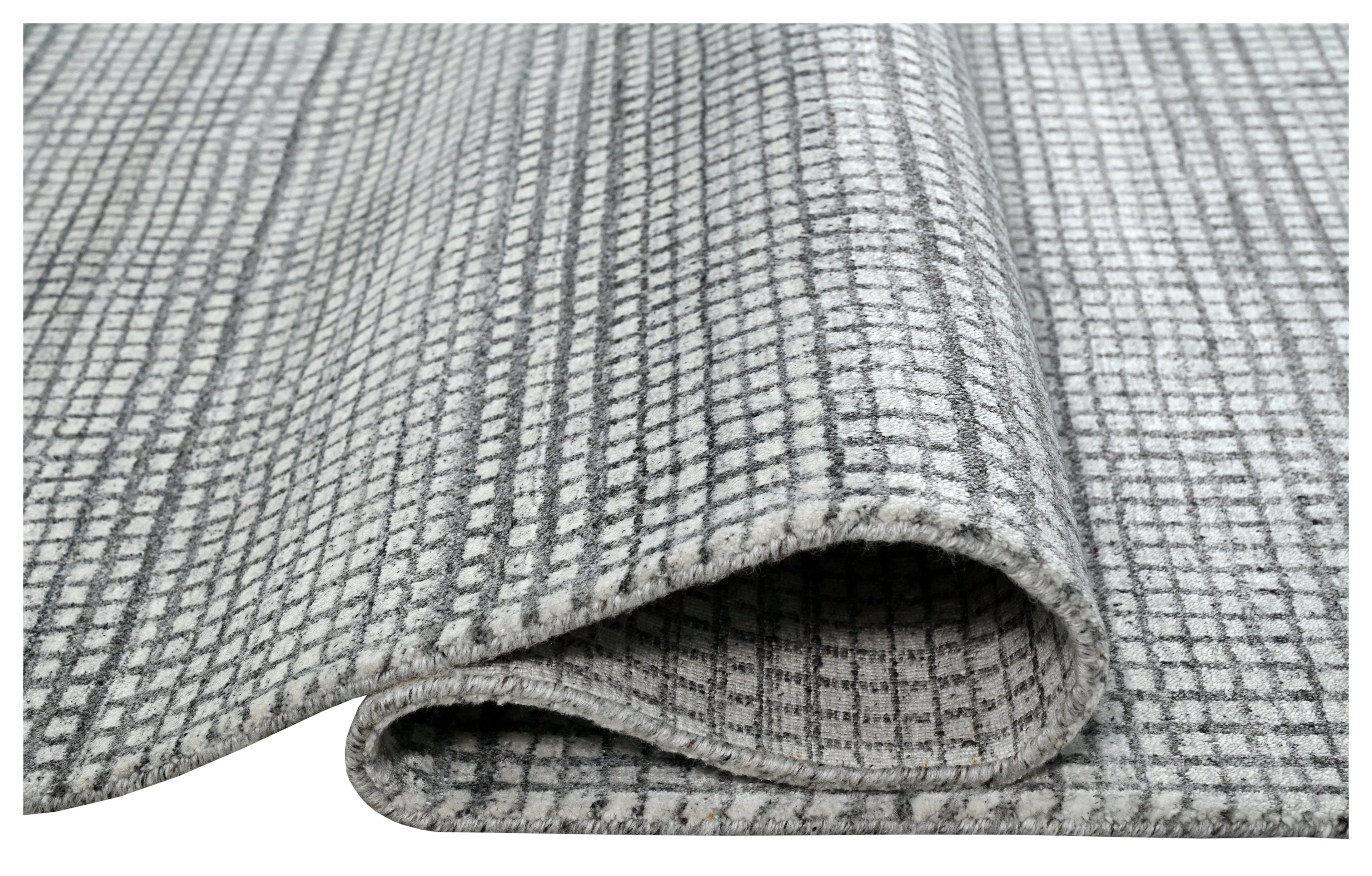 Hand Loom Small Cheque Viscose Rugs